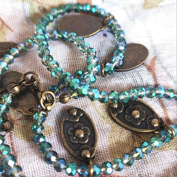 Plunder Brand Faceted Glass Green  Aurora Borealis Beads Brass Necklace - Picture 9 of 16